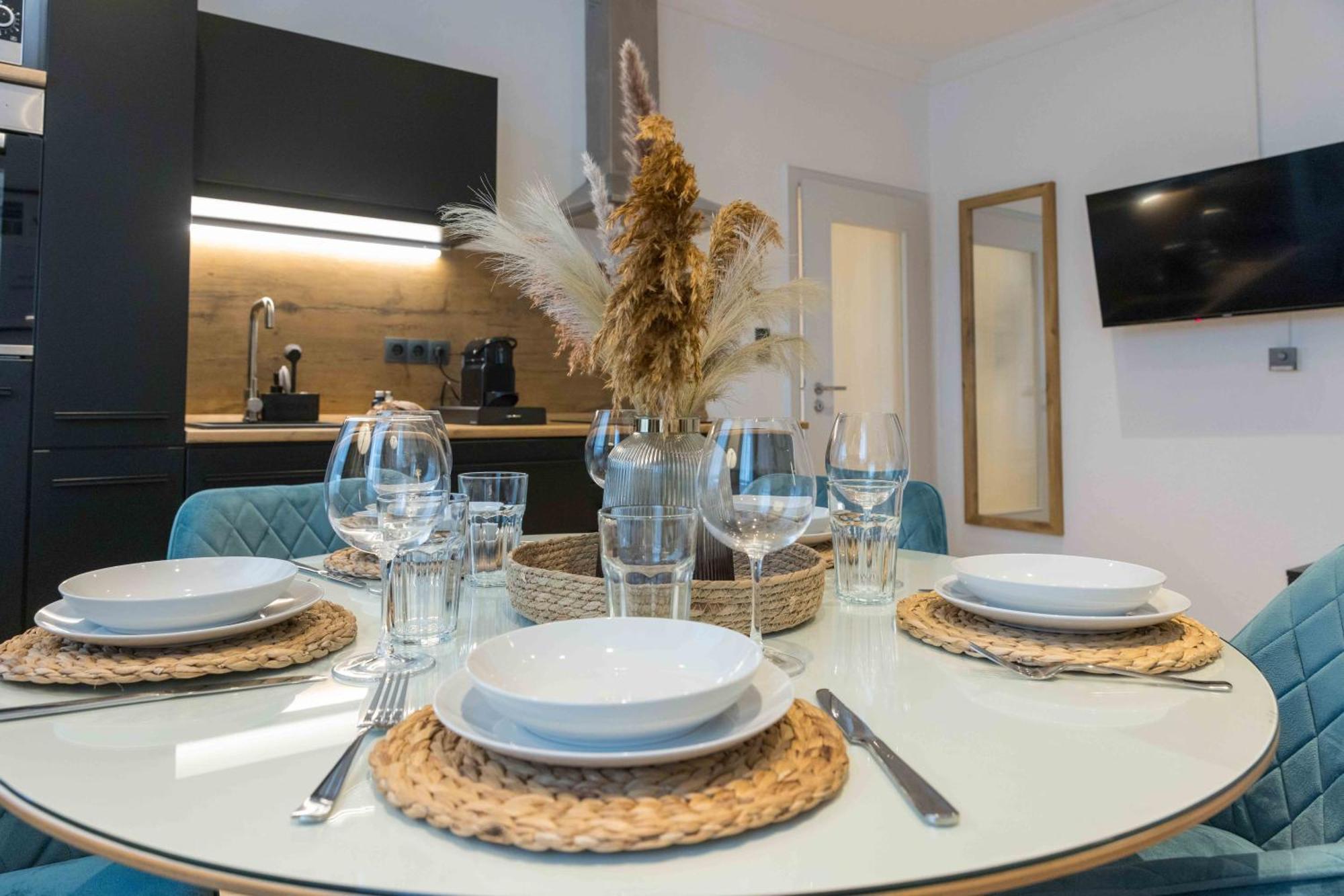 Schillerapartment Hof, Kueche, 24h Digital-checkin, Parkplatz, Wlan250mbit * Hof (Bavaria)