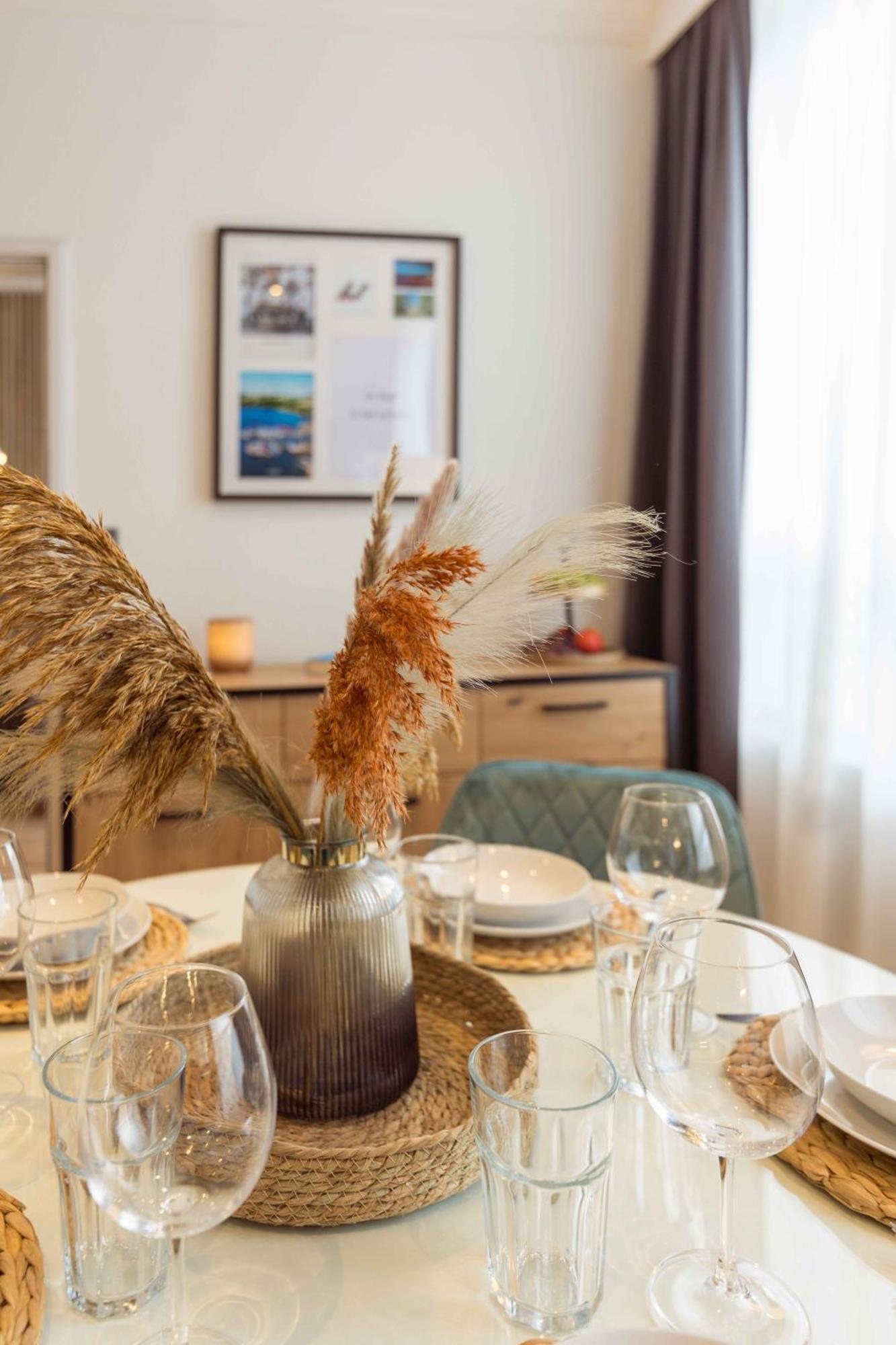 Schillerapartment Hof, Kueche, 24h Digital-checkin, Parkplatz, Wlan250mbit