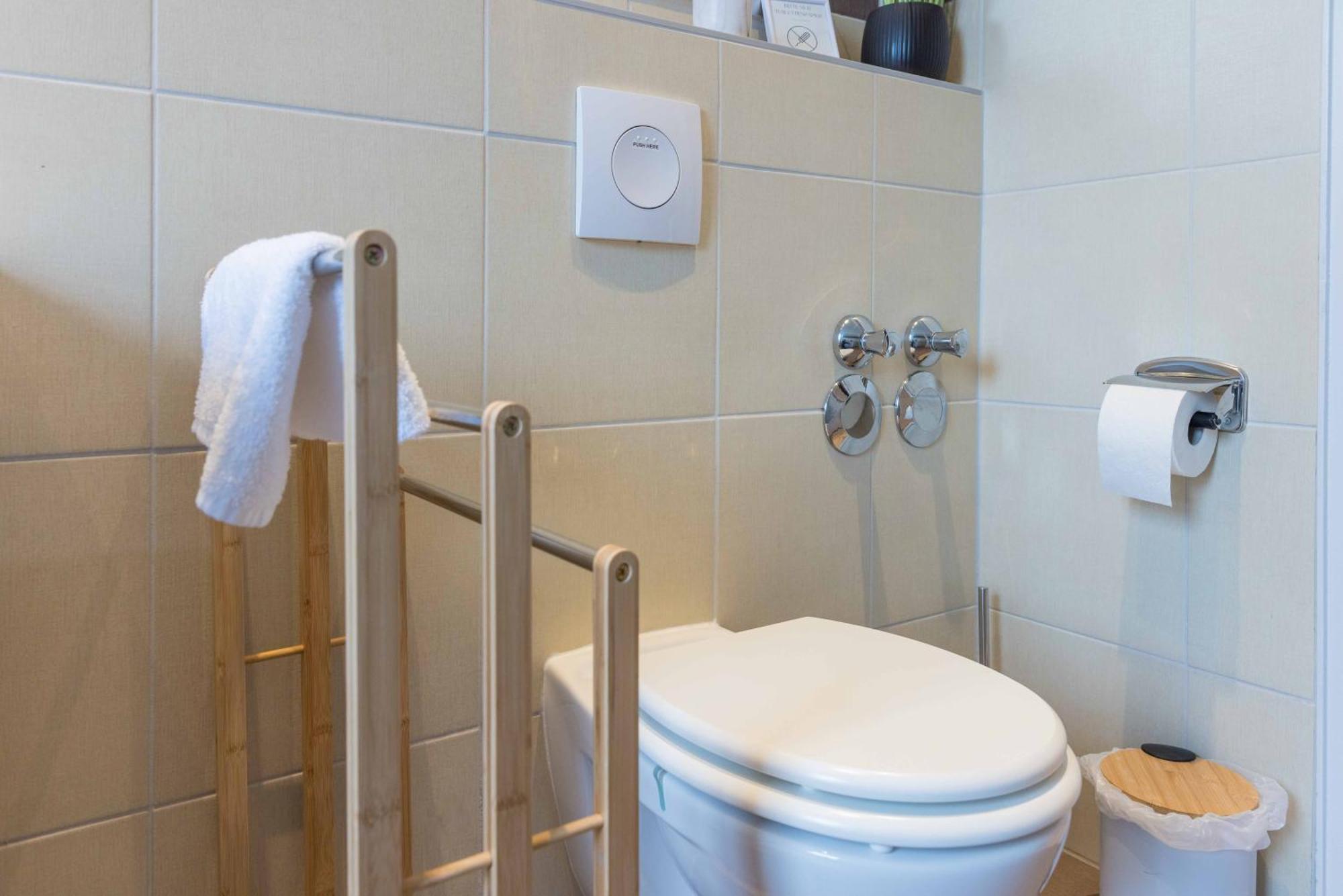Apartment Schillerapartment Hof, Kueche, 24h Digital-checkin, Parkplatz, Wlan250mbit *