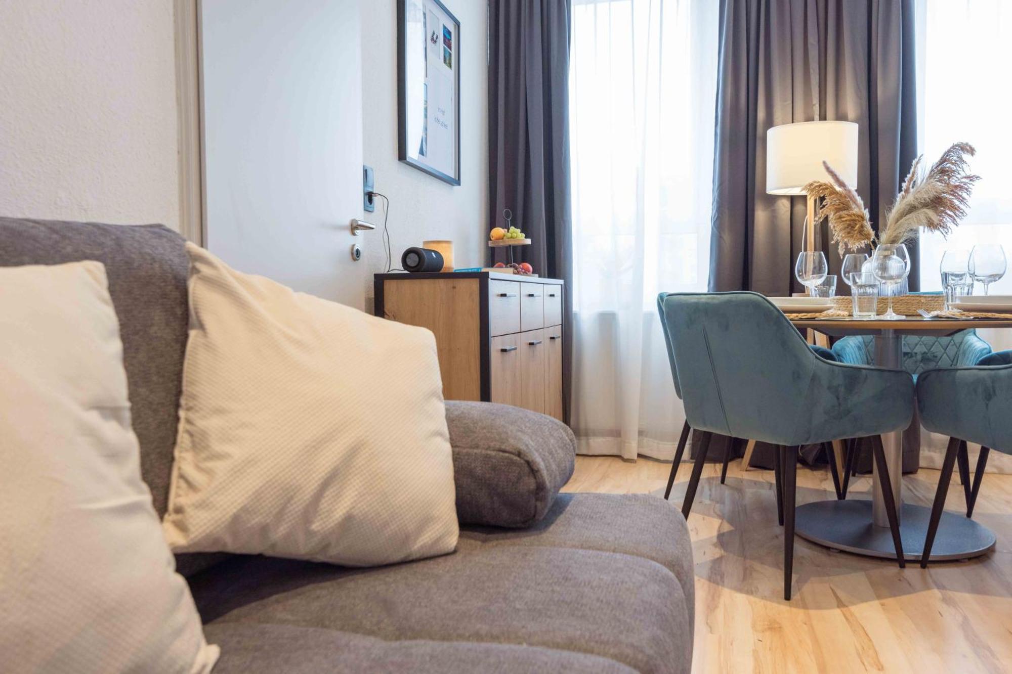 Schillerapartment Hof, Kueche, 24h Digital-checkin, Parkplatz, Wlan250mbit Hof (Bavaria)