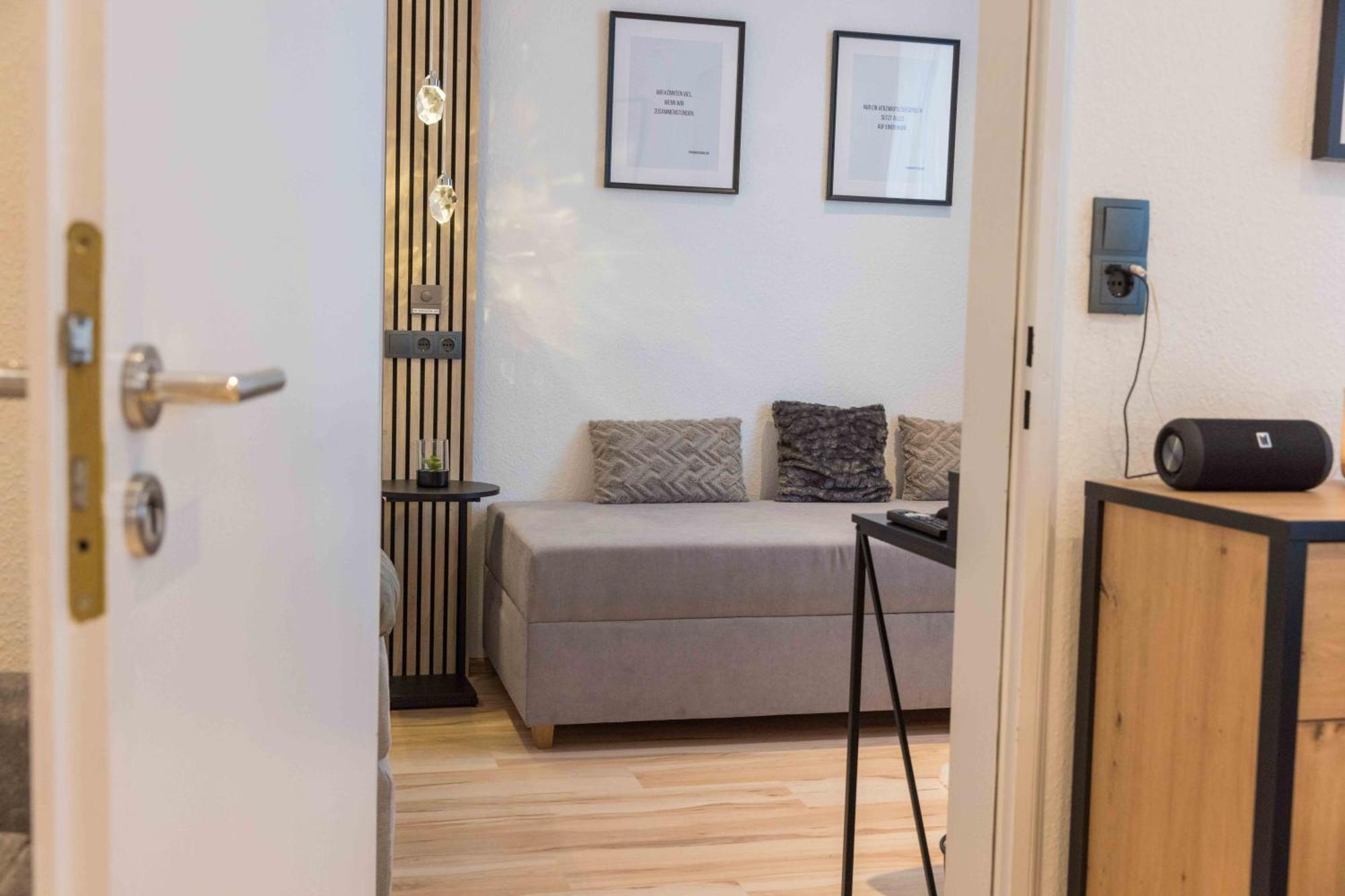 Schillerapartment Hof, Kueche, 24h Digital-checkin, Parkplatz, Wlan250mbit * Hof (Bavaria)