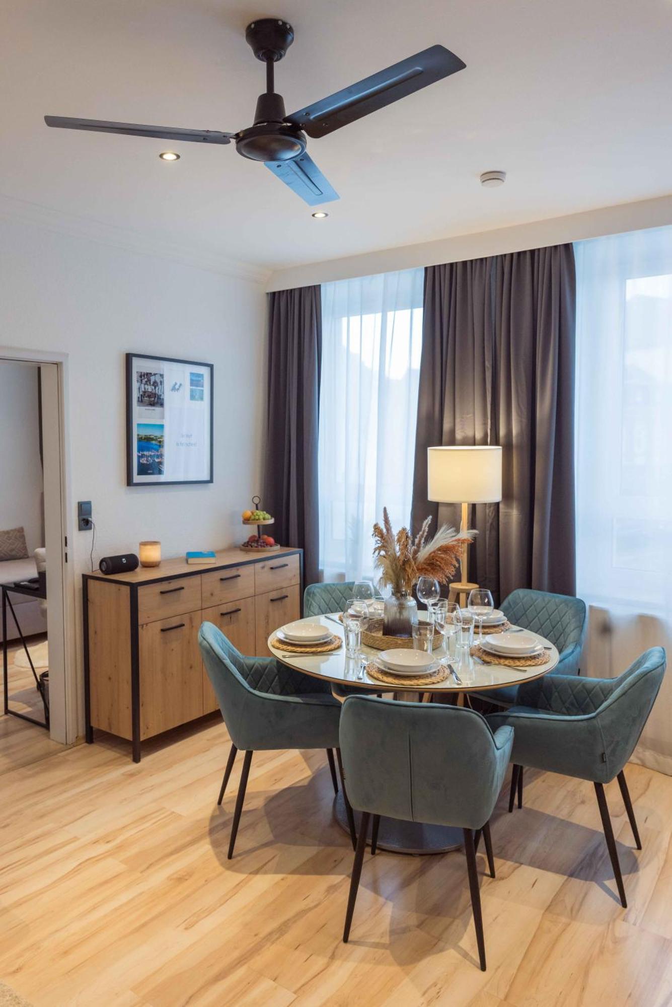 Apartment Schillerapartment Hof, Kueche, 24h Digital-checkin, Parkplatz, Wlan250mbit